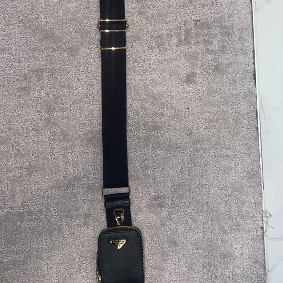 New Prada 2005 Reedition worn once - Picture 4 of 5